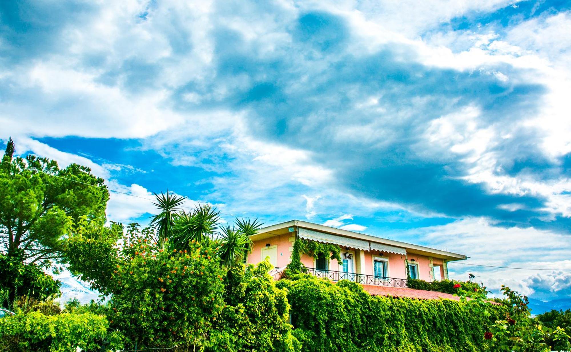 Babi'S Villa - Garden Apartment Lixouri Exterior foto
